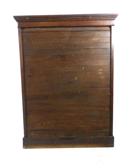 An Edwardian oak tambour fronted bank of twenty four drawers on plinth base. h. 116 cm, w. 86 cm, d. - Image 2 of 8