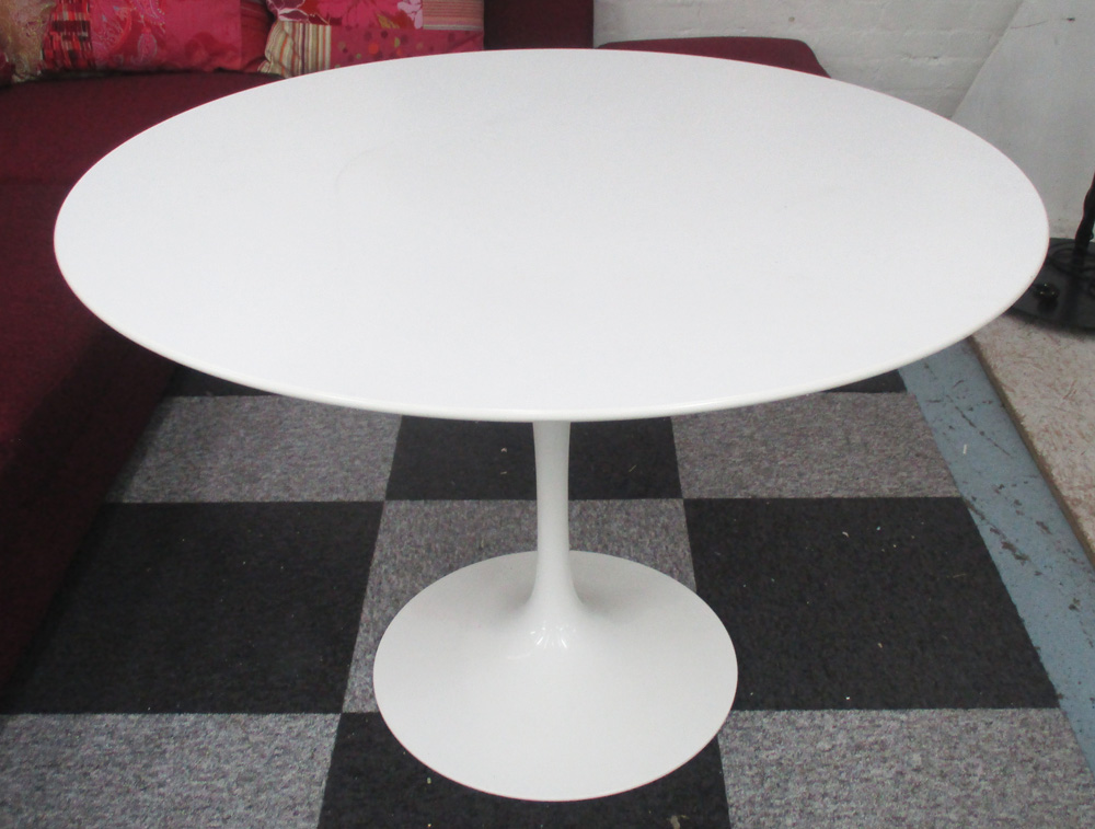 TULIP STYLE BREAKFAST TABLE, as originally by Eero Saarinen, in a white finish, 107cm diam.