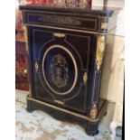 PIER CABINET,