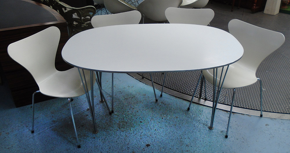 SUPER ELLIPTICAL TABLE,