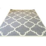 RUG COMPANY INSPIRED DHURRIE RUG, 305cm x 244cm, Moroccan lattice design.