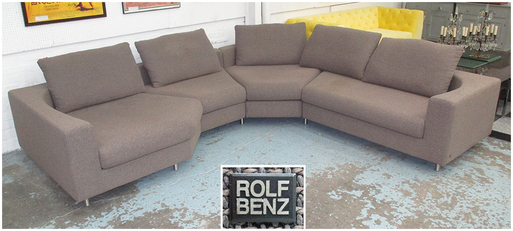 CORNER SOFA BY ROLF BENZ, in brown fabric on metal tubular supports, 274cm x 315cm.