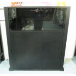 PORADA CABINET,