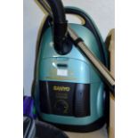 SANYO 1500W CYLINDER CLEANER