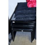 NEST OF 3 TABLES & QUANTITY CUSHIONS