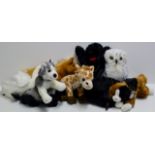 9 VARIOUS SOFT TOYS (AS NEW) INCLUDING SWANS, BLACK BEAR, HORSE, GIRAFFE, OWL ETC