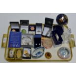 TRAY CONTAINING QUANTITY VARIOUS SILVER JEWELLERY, GLOBE ON STAND, LUSTRE ASHTRAY, CAMEO BROOCH ETC