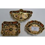 3 VARIOUS ROYAL CROWN DERBY IMARI PATTERN PIN DISHES