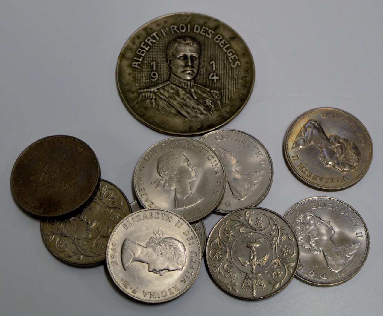 POCKET MIRROR & QUANTITY VARIOUS OLD COINAGE