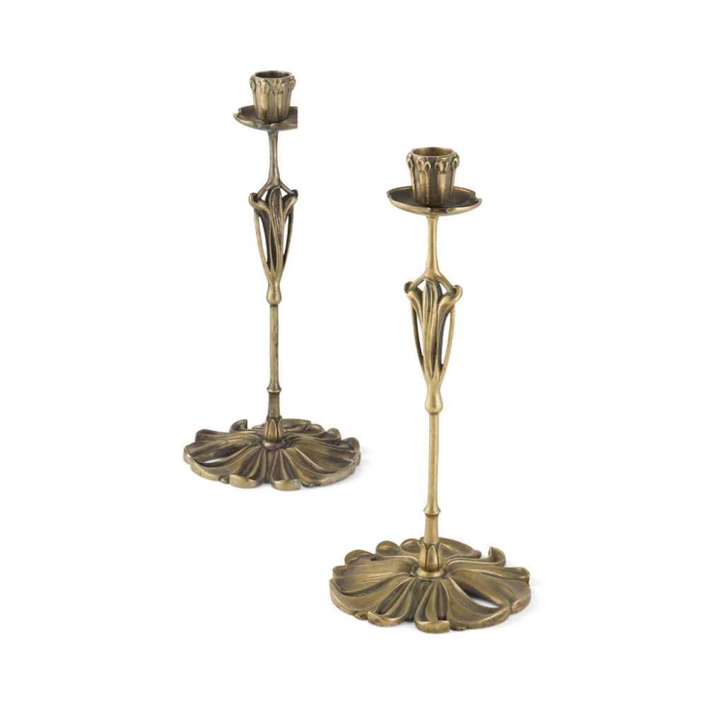 GEORGES DE FEURE (1868-1943) FOR LA MAISON DE L'ART NOUVEAU, PARIS PAIR OF ART NOUVEAU BRASS