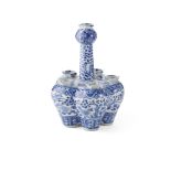 BLUE AND WHITE TULIP VASE QING DYNASTY, 18TH/19TH CENTURY the slender cylindrical neck terminating