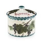 A WEMYSS WARE BISCUIT BARREL & COVER 'BLACKCURRANTS' PATTERN, EARLY 20TH CENTURY bearing the