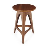 MANNER OF JOHN EDNIE ART NOUVEAU OAK OCCASIONAL TABLE, CIRCA 1910 the circular top on tapered legs