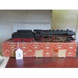 Märklin HO gauge: black and red G800 2-10-0 Locomotive and tender in original box with instructions,