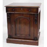 A LATE 18TH / EARLY 19TH CENTURY MAHOGANY SIDEBOARD fitted with panelled door standing on plinth