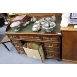 A VICTORIAN MAHOGANY PEDESTAL DESK