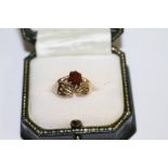 A COLLECTION OF JEWELLERY to include a 9ct gold Claddagh ring