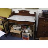 A MAHOGANY LINE INLAID AND MARBLE TOPPED WASH STAND on splayed legs, 109cm x 97cm x 54cm