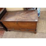 A GEORGE III ELM MULE CHEST, 104cm wide