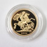 A 2004 FULL SOVEREIGN in plastic case