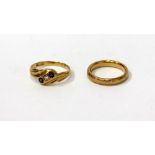 AN 18CT ENGRAVED WEDDING BAND size J/K, and one other 18ct gold ring (2), overall weight 6 grams