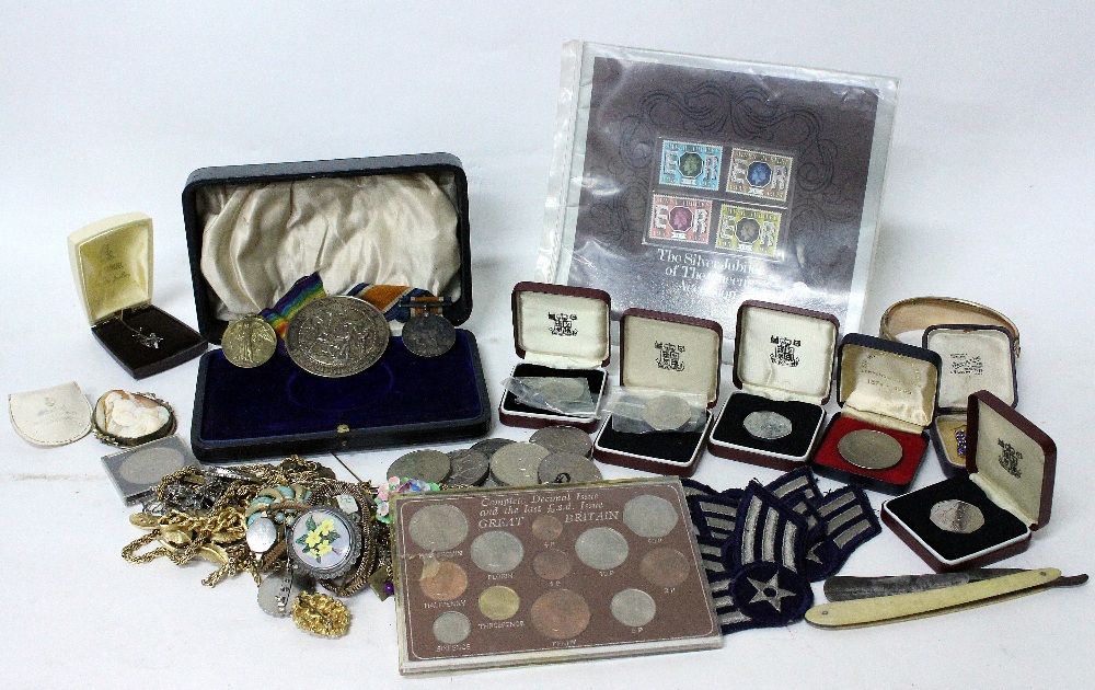 A MISCELLANEOUS COLLECTION OF COSTUME JEWELLERY and bijouterie to include medals, coins, penknives