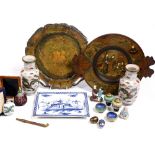 A collection of Chinese pieces to include a Peking glass snuff bottle, a porcelain snuff bottle, two