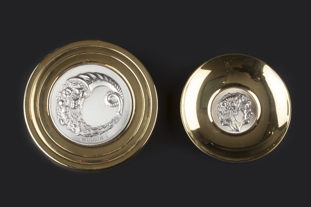 A COLLECTION OF ITEMS BY ILIAS LALAOUNIS, comprising a white metal box, of cylindrical reeded - Image 2 of 3