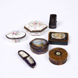 A TORTOISESHELL AND SILVER INLAID NEEDLE CASE 5cm high; a cased thimble; three porcelain and two