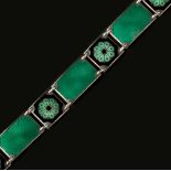 David Andersen Bracelet alternate flowerhead and sunburst panels heightened in green and black