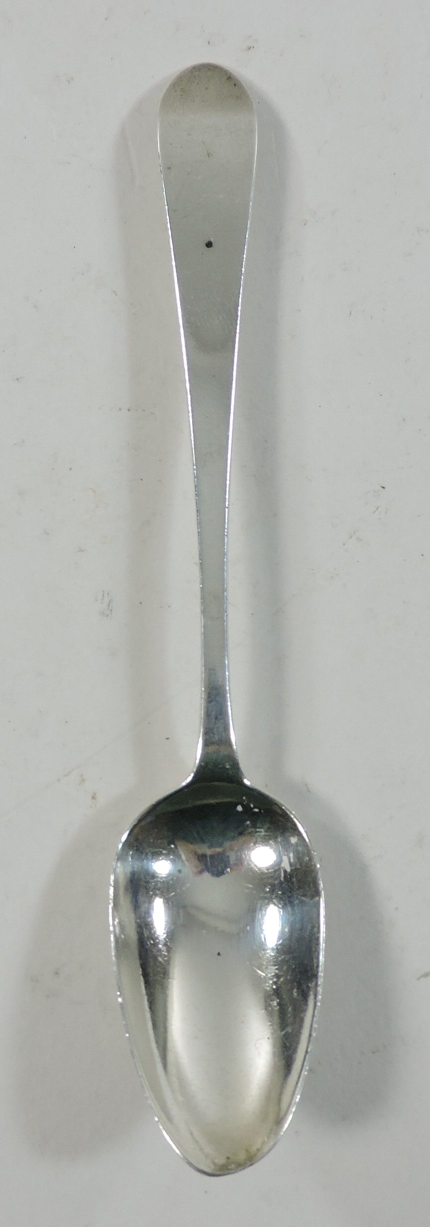 A George III silver Old English pattern table spoon, Edinburgh 1784, 22cm long, - Bild 5 aus 13