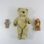 A vintage Chad Valley teddy bear, with adjustable limbs, playing 'Teddy Bear's Picnic', 37cm high,