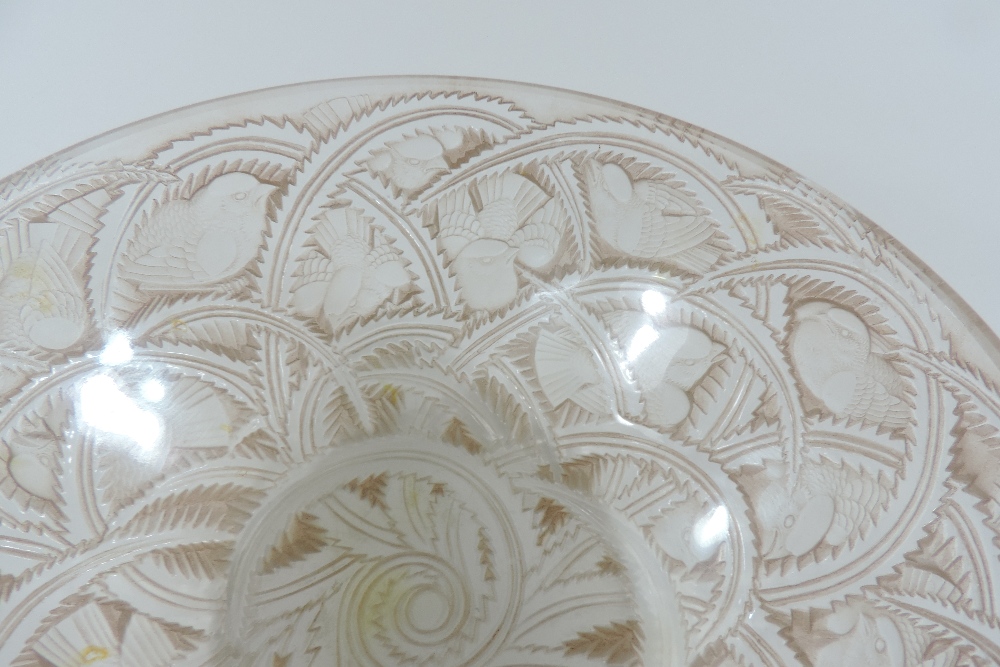 A Lalique frosted glass 'Pinsons' pattern bowl, designed circa 1933, - Image 3 of 9
