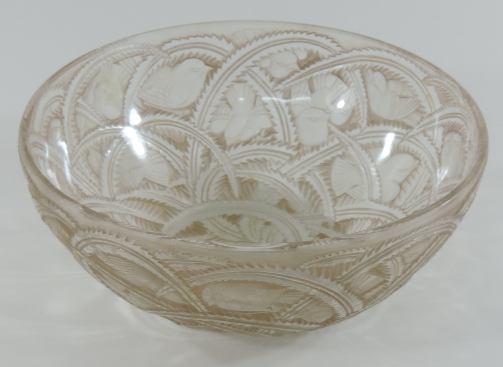 A Lalique frosted glass 'Pinsons' pattern bowl, designed circa 1933, - Image 6 of 9