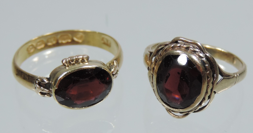 A Victorian 22 carat gold and garnet set ring, London 1871, - Image 4 of 6