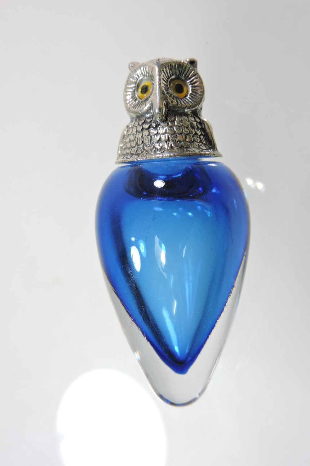 A white metal mounted glass scent bottle, in the style of Sampson Mordan, - Image 2 of 3