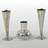 A Victorian silver vase, Sheffield 1891, 11cm high,