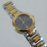 A Gucci 8900L bi-colour ladies wristwatch,