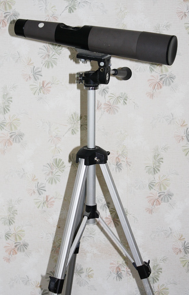 A Swift Mark II Zoomscope telescope with tripod,