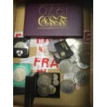 COINS : Small accumulation of coins including commemorative crowns, 1970 year pack,