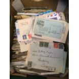 STAMPS POSTAL HISTORY : Small box of mixed covers a few hundred Worldwide covers,