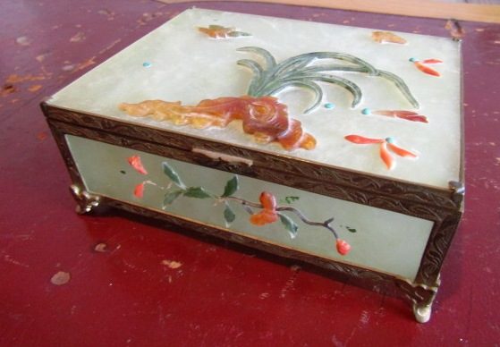 Oriental Carved Jade Box Ormolu Mounted with Hinged Cover and Floral and Plant Motif Decoration to