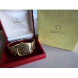 Omega Constellation Automatic Chronometer Gentleman's Wristwatch 1972 Solid 18 Carat Gold