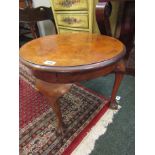 Edwardian Circular Figured Walnut Coffee Table on Queen Anne Claw and Ball Supports