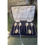 Antique Set of Six Solid Silver Teaspoons with Sugar Nips Contained within Original Harrods