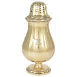 A FRENCH SILVER-GILT CASTER, APPARENTLY NO MAKER'S MARK, 20TH CENTURY ribbed pedestal baluster,