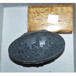 A late 18th/early 19th century pewter oval snuff box, the top and bottom panels of horn carved