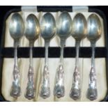 A cased set of Kings pattern teaspoons, Sheffield 1964, 5.7 oz