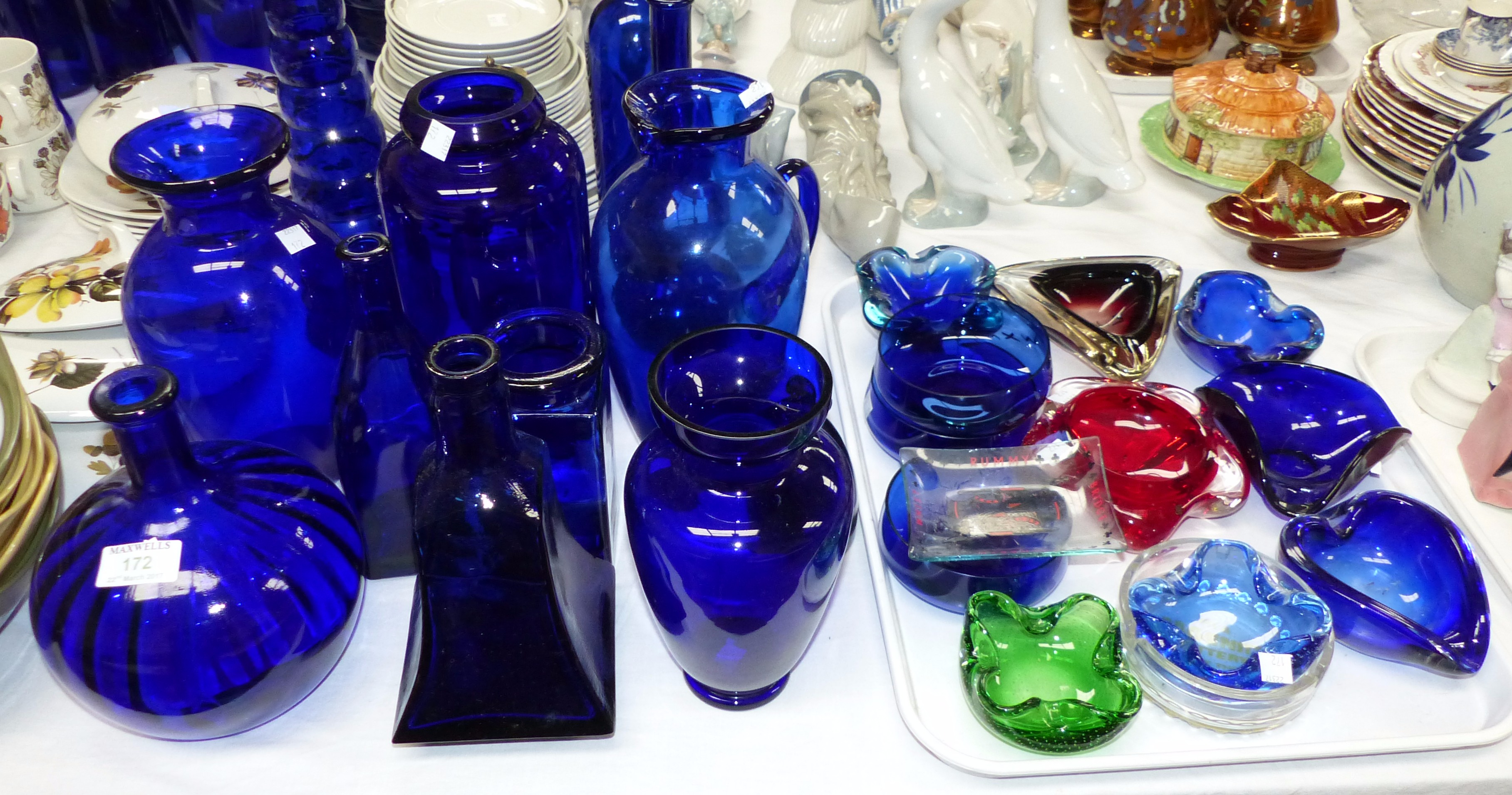 A selection of 19th century and later Murano glass ashtrays; etc.