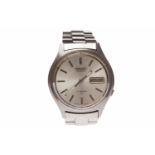 GENTLEMAN'S SEIKO STAINLESS STEEL AUTOMATIC WRIST WATCH the round silver coloured dial with applied
